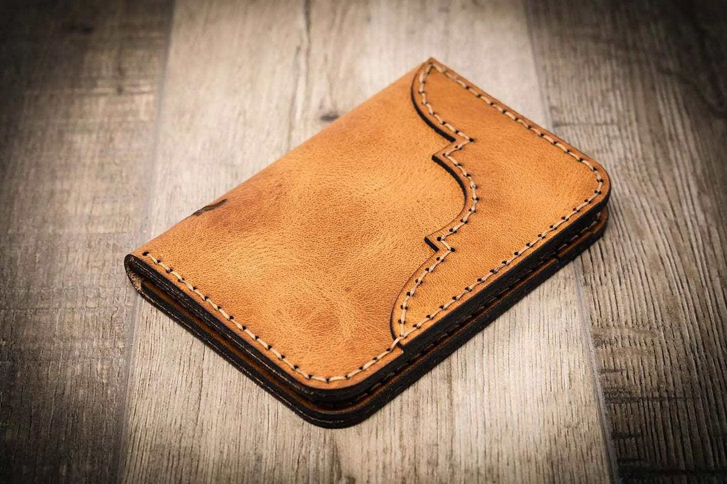 Western Vertical Wallet - Saddle Tan