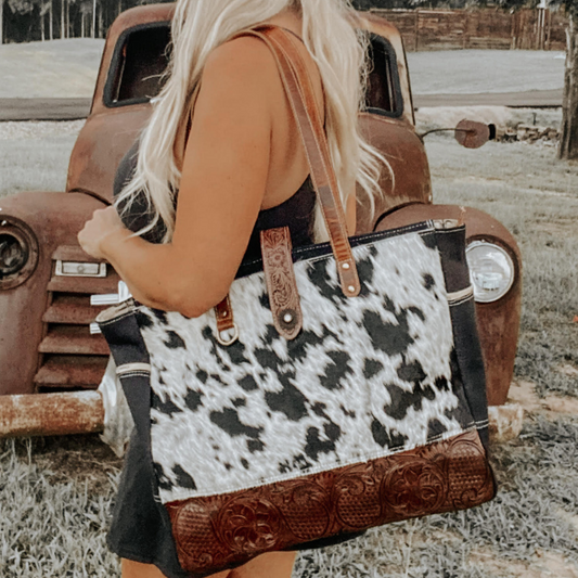 Darby Cowhide Carry All Overnight Bag