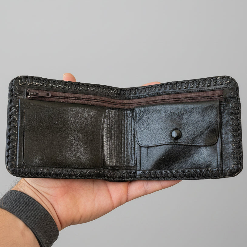 Cowhide Fur-on Leather Wallet | White | ID Sleeve