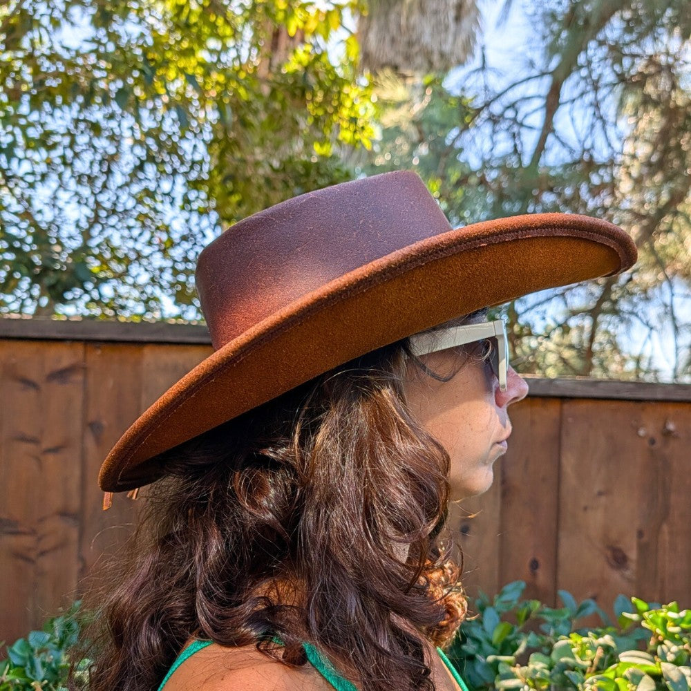 Rancher’s Brown Leather Cowboy Hat – Wide Brim, Braided Hatband
